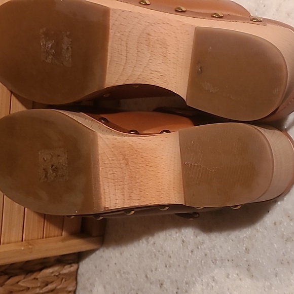 JCREW Leather Clogs size 7 - Picture 10 of 10